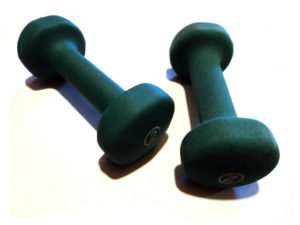 2-lb-hand-weights-1631618-640x480